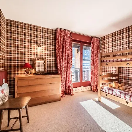 Apartment Sunny Penthouse In The Center Megeve